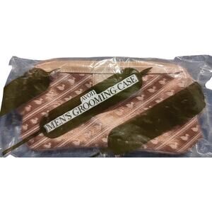 AVON Men's Grooming Case NEW NOS 1985 Vintage Unopened Sealed Ducks on it